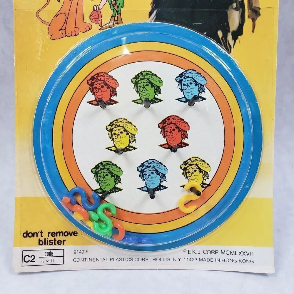 1967 EMMETT KELLY JR Hook 'EM Game Harmony EK J. Corp. Excellent Condition